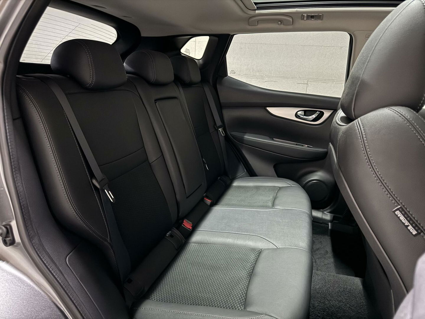 Nissan QASHQAI 1.3 DIG-T Tekna + Pano 360° CarPlay Leer NAP