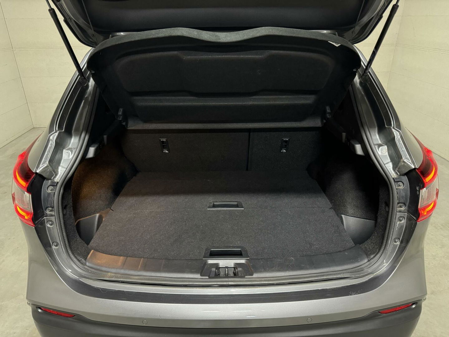 Nissan QASHQAI 1.3 DIG-T Tekna + Pano 360° CarPlay Leer NAP