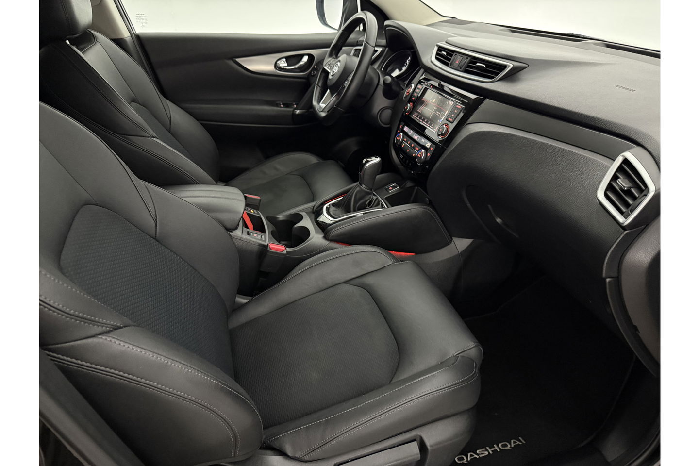 Nissan QASHQAI 1.3 DIG-T Tekna 160PK 360Camera 19''LMV LED Carplay Clima Cruise Navigatie PDC