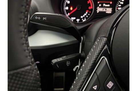 Audi Q2 35 TFSI 150PK S Line LED Carplay Clima Cruise Navi PDC 18''LMV