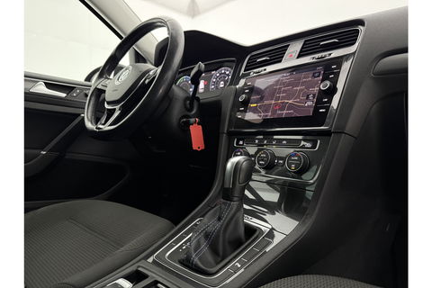 Volkswagen e-Golf E-DITION 136PK ELEKTRISCH | LED Virtual Clima Cruise Navigatie PDC 17''LMV