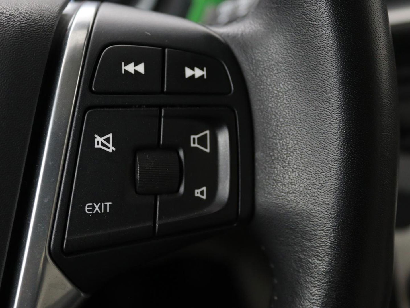 Volvo V40 Cross Country 2.0 D2 Ocean Race | Leder | Stoelverwarming | Trekhaak | Climate control | Bluetooth | Cruise control