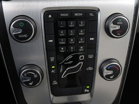 Volvo V40 Cross Country 2.0 D2 Ocean Race | Leder | Stoelverwarming | Trekhaak | Climate control | Bluetooth | Cruise control