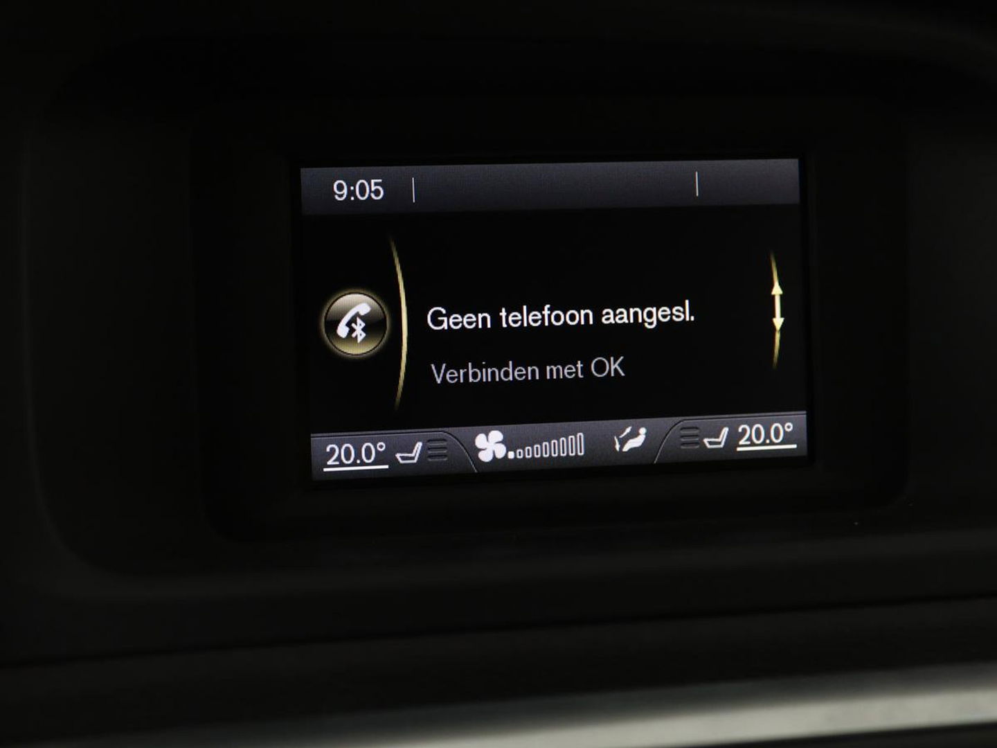 Volvo V40 Cross Country 2.0 D2 Ocean Race | Leder | Stoelverwarming | Trekhaak | Climate control | Bluetooth | Cruise control