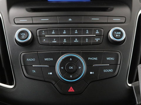 Ford Focus 2.0 ST-3 | Stoel & stuurverwarming | Recaro sportstoelen | Xenon | Bluetooth | Climate control | Half leder | Cruise control