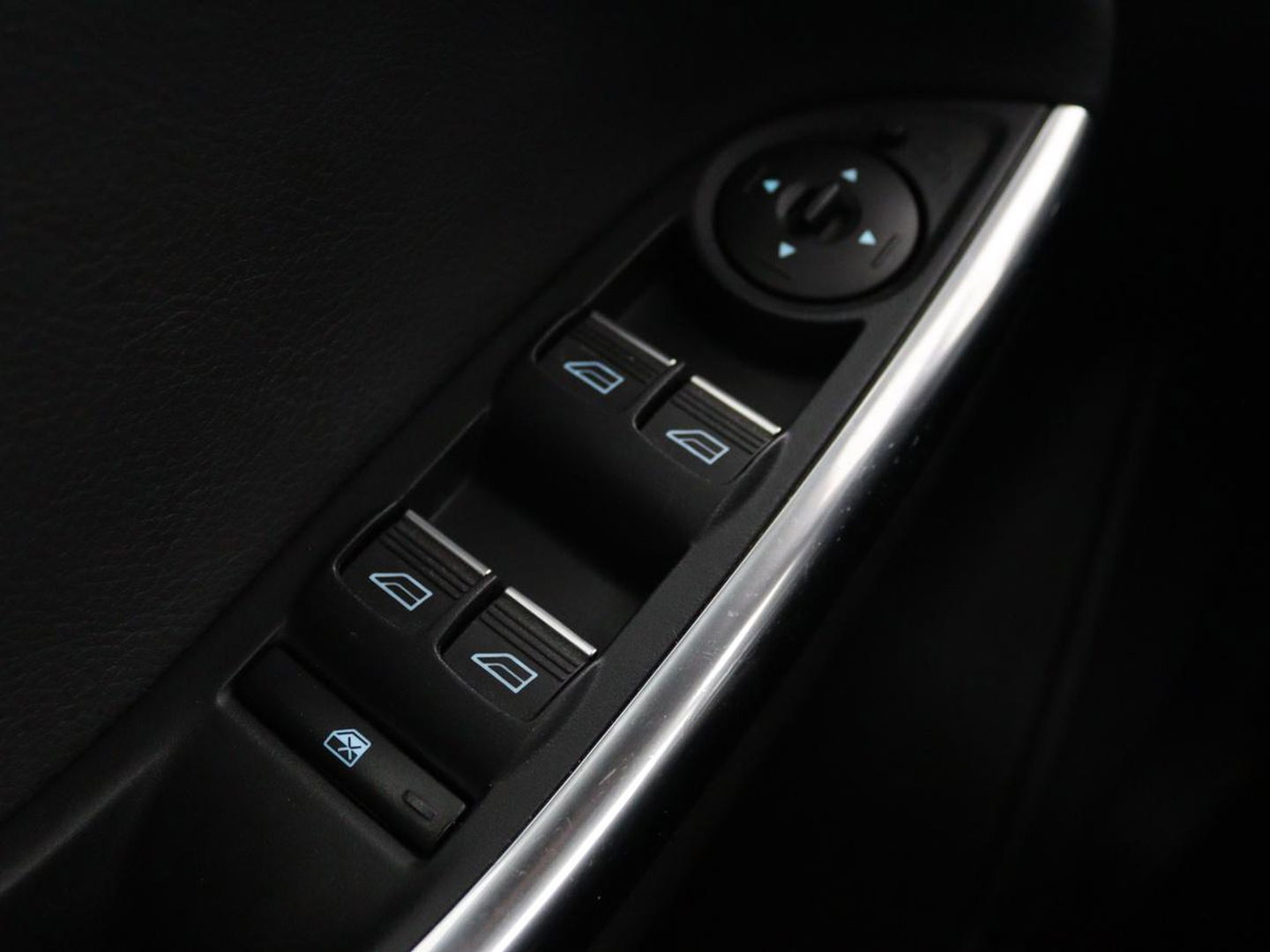 Ford Focus 2.0 ST-3 | Stoel & stuurverwarming | Recaro sportstoelen | Xenon | Bluetooth | Climate control | Half leder | Cruise control