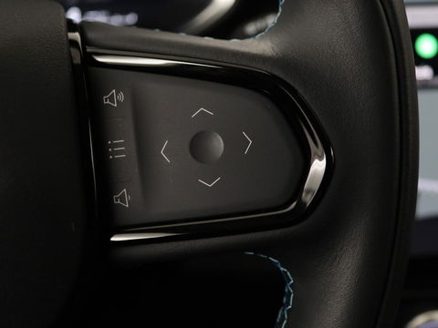 Lynk & Co 01 1.5 Plug In | Panoramadak | Infinity by Harman | 360 camera | Adaptive cruise | Stoelverwarming | Carplay | Memory | Full LED