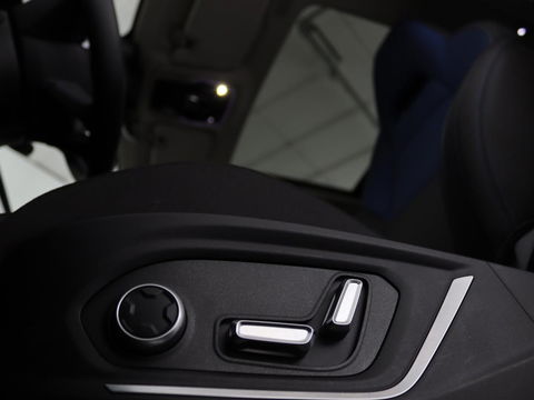 Lynk & Co 01 1.5 Plug In | Panoramadak | Infinity by Harman | 360 camera | Adaptive cruise | Stoelverwarming | Carplay | Memory | Full LED