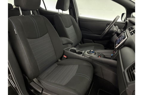 Nissan Leaf Acenta 40 kWh 150PK Camera Carplay LED Clima Cruise 16''LMV Stoel/Stuurverwarming