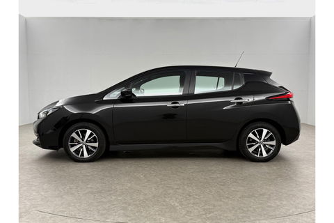 Nissan Leaf Acenta 40 kWh 150PK Camera Carplay LED Clima Cruise 16''LMV Stoel/Stuurverwarming