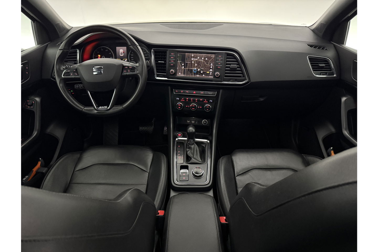 SEAT Ateca 1.4 EcoTSI Xcellence 150PK Pano Sfeer Carplay Clima Cruise 360Camera Navi 19"LMV LED PDC