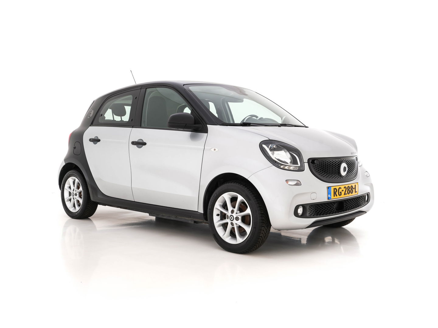 Smart Forfour electric drive Business Solution Cool & Audio Pack Aut. *FULL-LEATHER | AIRCO | CRUISE | COMFORT-SEATS | 15''ALU*