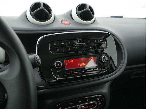 Smart Forfour electric drive Business Solution Cool & Audio Pack Aut. *FULL-LEATHER | AIRCO | CRUISE | COMFORT-SEATS | 15''ALU*
