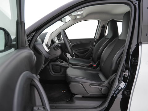 Smart Forfour electric drive Business Solution Cool & Audio Pack Aut. *FULL-LEATHER | AIRCO | CRUISE | COMFORT-SEATS | 15''ALU*
