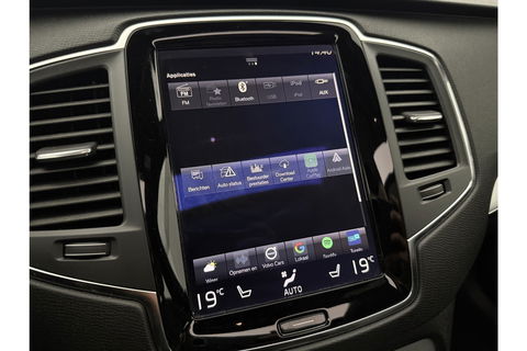 Volvo XC90 2.0 T8 Twin Engine AWD Inscription 7P 358PK Pano Trekhaak Carplay LED Virtual Camera Clima Cruise Navi PDC 21''LMV