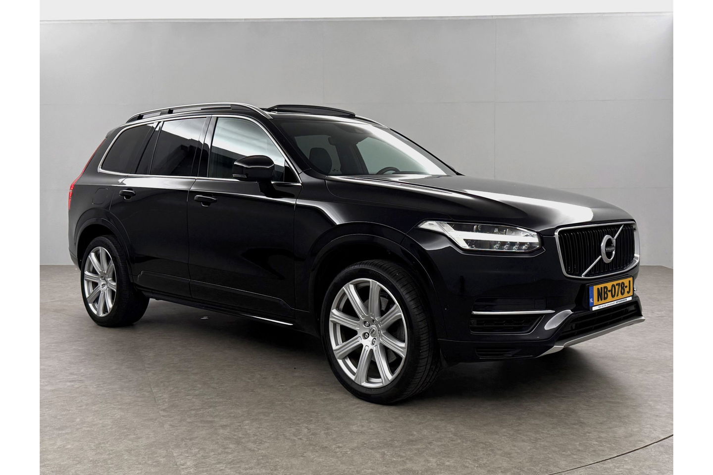 Volvo XC90 2.0 T8 Twin Engine AWD Inscription 7P 358PK Pano Trekhaak Carplay LED Virtual Camera Clima Cruise Navi PDC 21''LMV