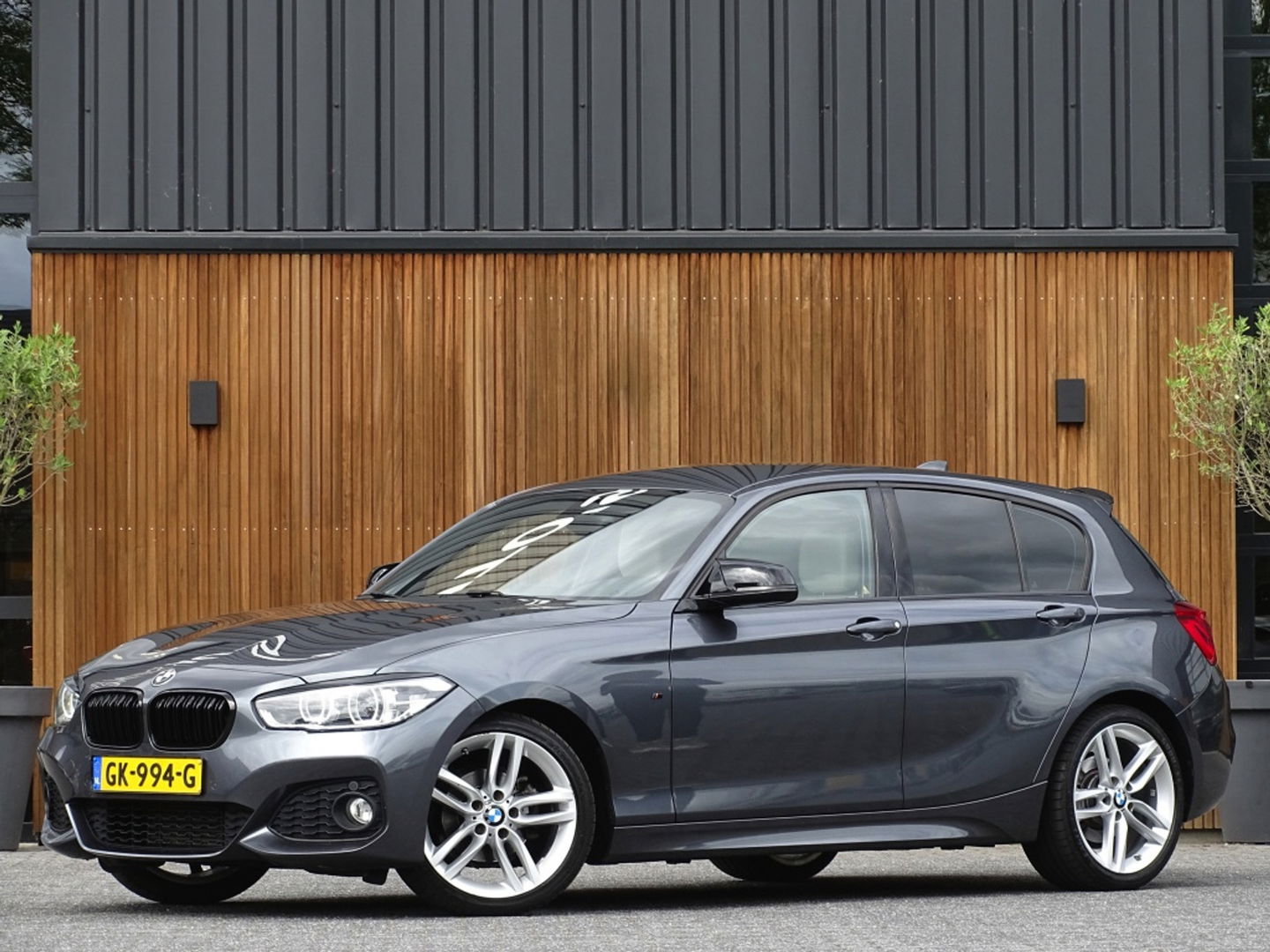 BMW 1-serie 118i TwinTurbo Power / M-Sport / LED *NAP*