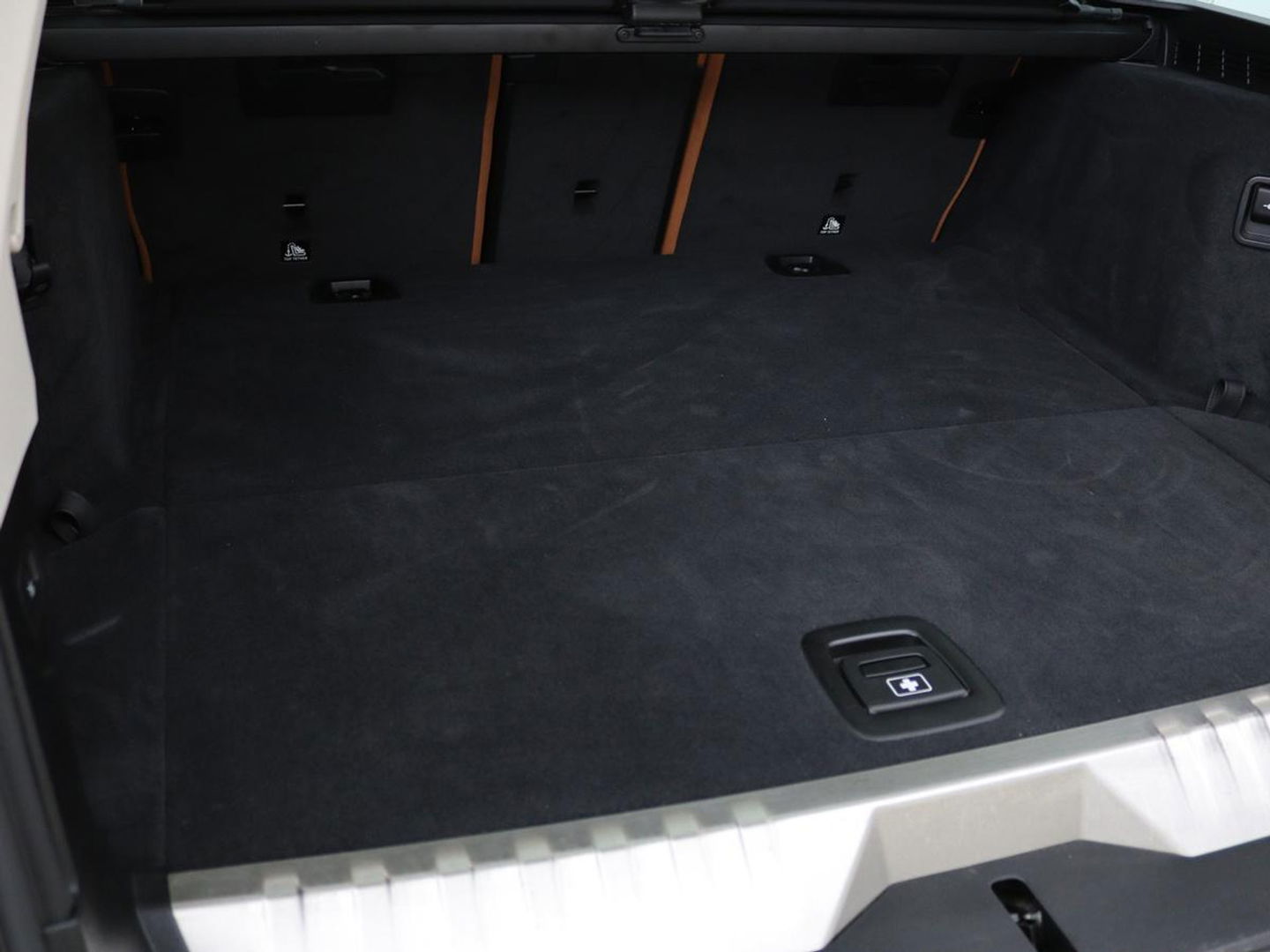 BMW 5 Serie 530e Business Edition Plus | LaserLight | Leder | Stoelverwarming | Carplay | Live Cockpit | Navigatie | Memory | Parkeerhulp | Climate control