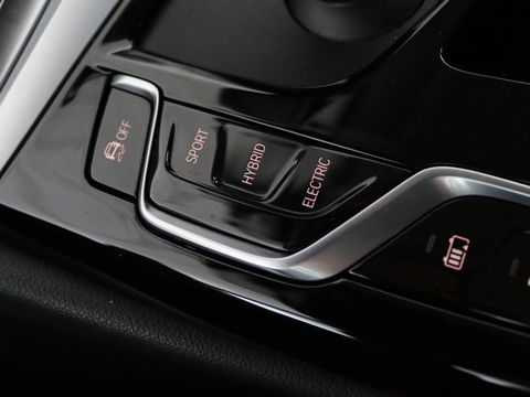 BMW 5 Serie 530e Business Edition Plus | LaserLight | Leder | Stoelverwarming | Carplay | Live Cockpit | Navigatie | Memory | Parkeerhulp | Climate control