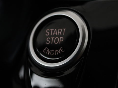 BMW 5 Serie 530e Business Edition Plus | LaserLight | Leder | Stoelverwarming | Carplay | Live Cockpit | Navigatie | Memory | Parkeerhulp | Climate control
