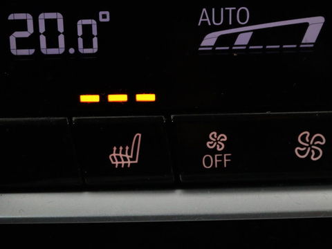 BMW 5 Serie 530e Business Edition Plus | LaserLight | Leder | Stoelverwarming | Carplay | Live Cockpit | Navigatie | Memory | Parkeerhulp | Climate control