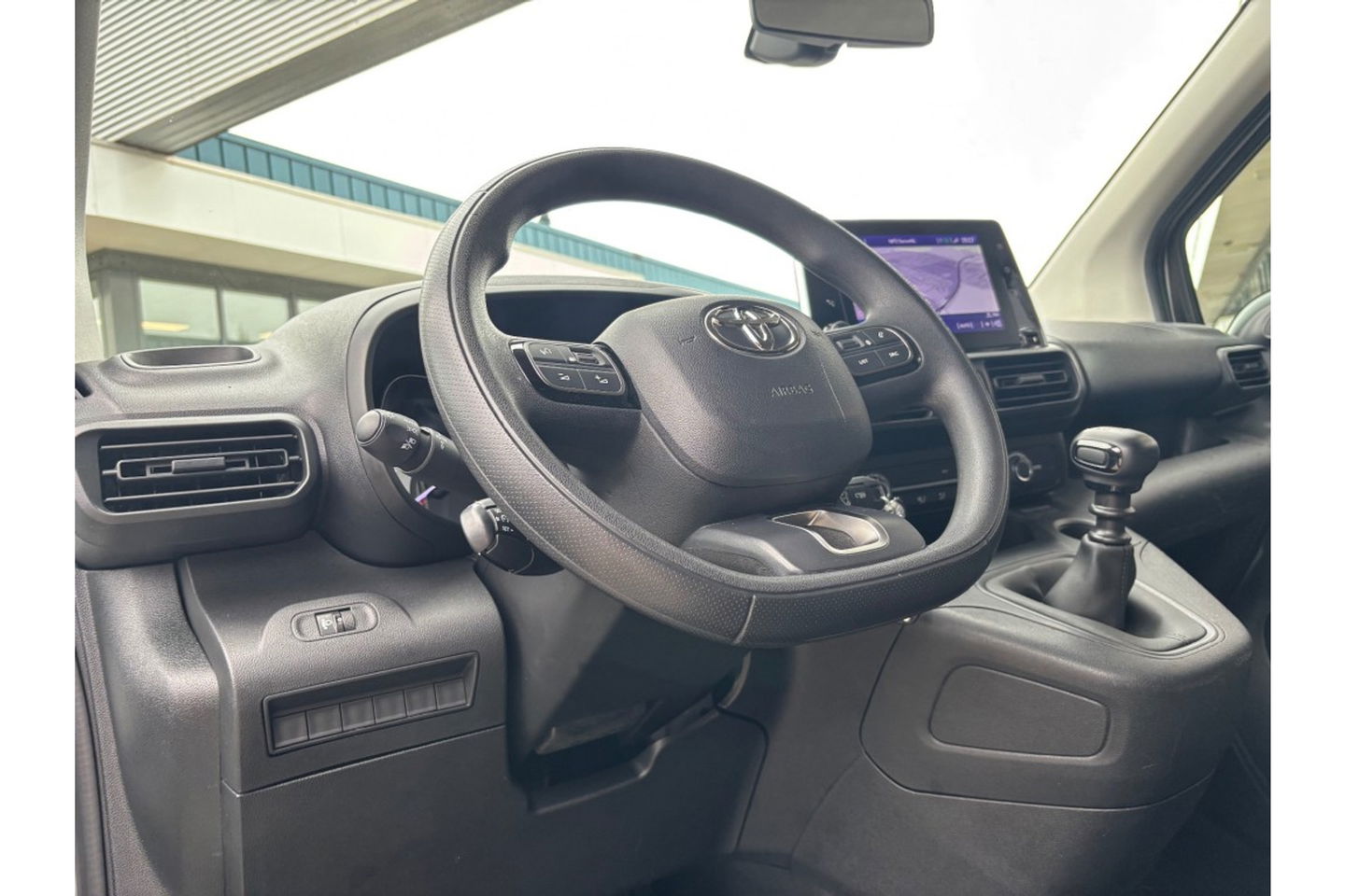 Toyota PROACE CITY 1.2 NAVIGATOR LONG AIRCO PDC-CAMERA 3ZITS.