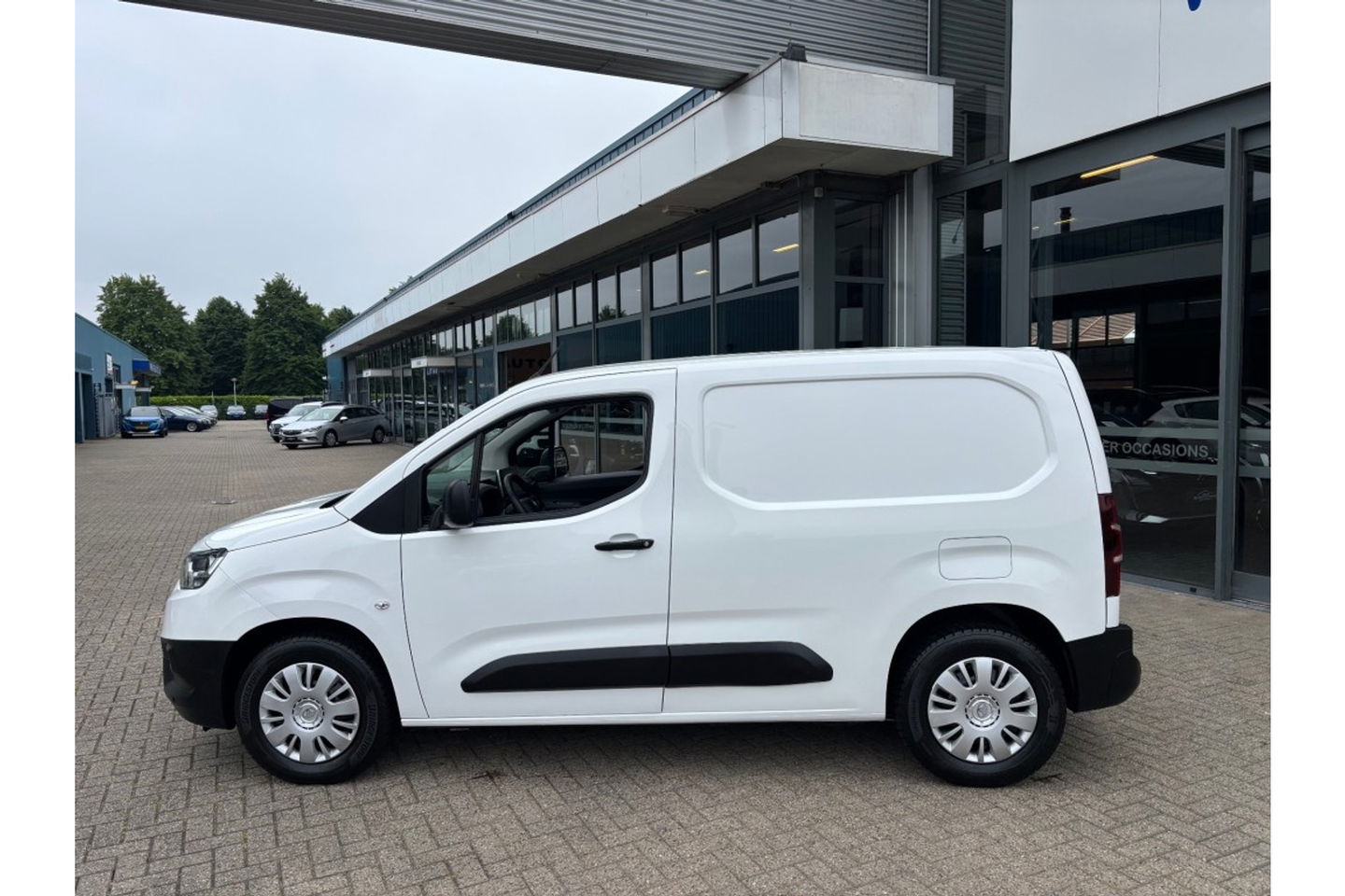 Toyota PROACE CITY 1.2 NAVIGATOR LONG AIRCO PDC-CAMERA 3ZITS.