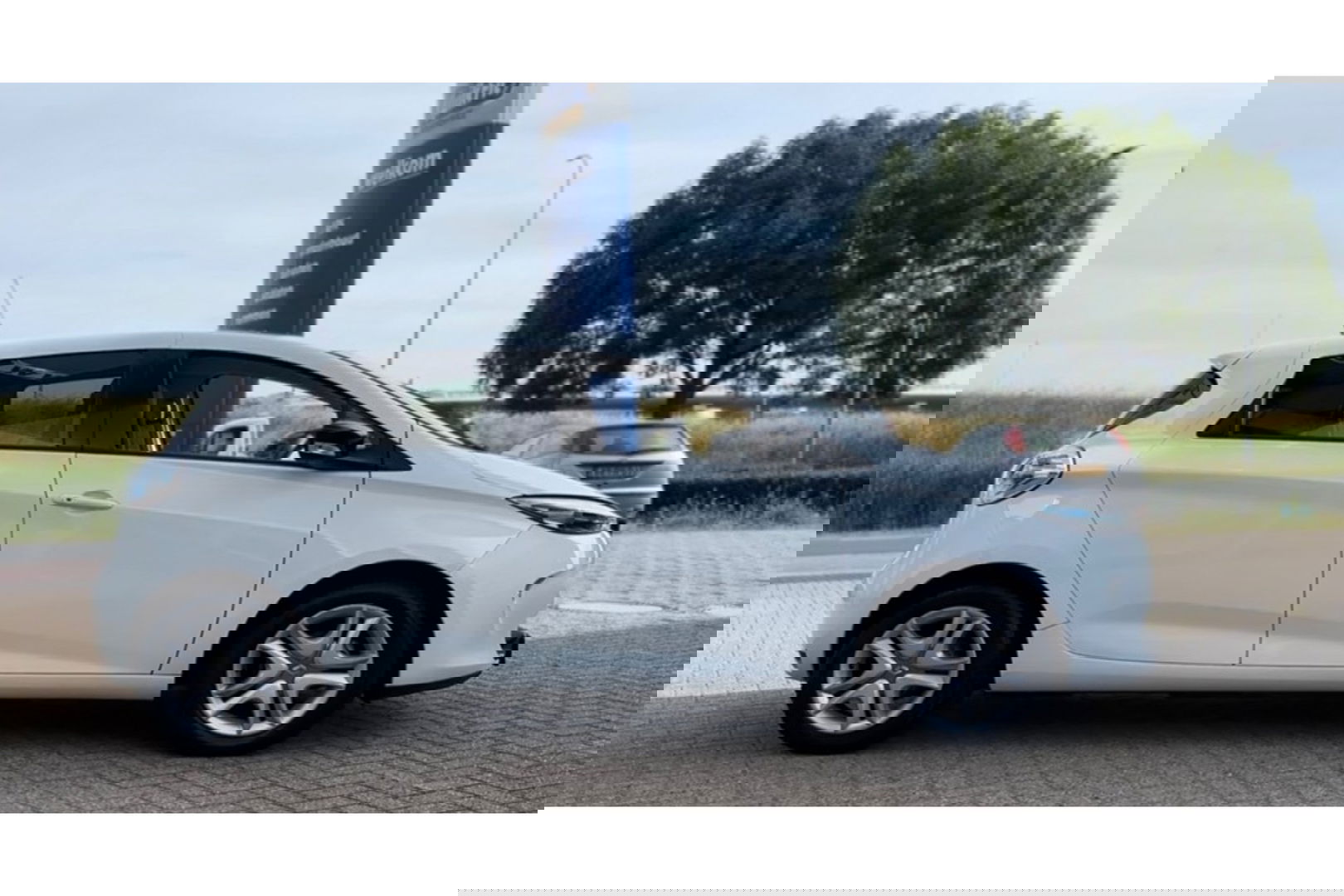 Renault ZOE R90 INTENS QC 40 AIRCO NAVI PDC CRUISE.