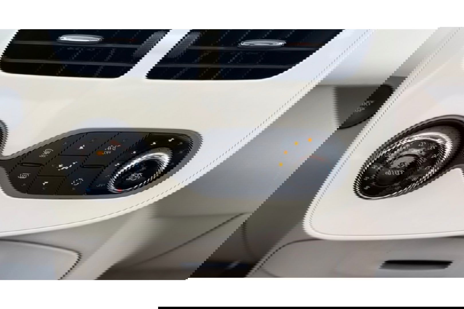 Renault ZOE R90 INTENS QC 40 AIRCO NAVI PDC CRUISE.