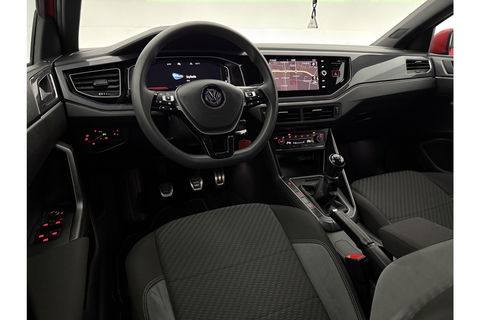 Volkswagen Polo 1.0 TSI 116PK R-line Clima LED Adaptive Cruise Carplay Camera Virtual Navi PDC
