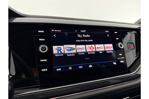 Volkswagen Polo 1.0 TSI 116PK R-line Clima LED Adaptive Cruise Carplay Camera Virtual Navi PDC