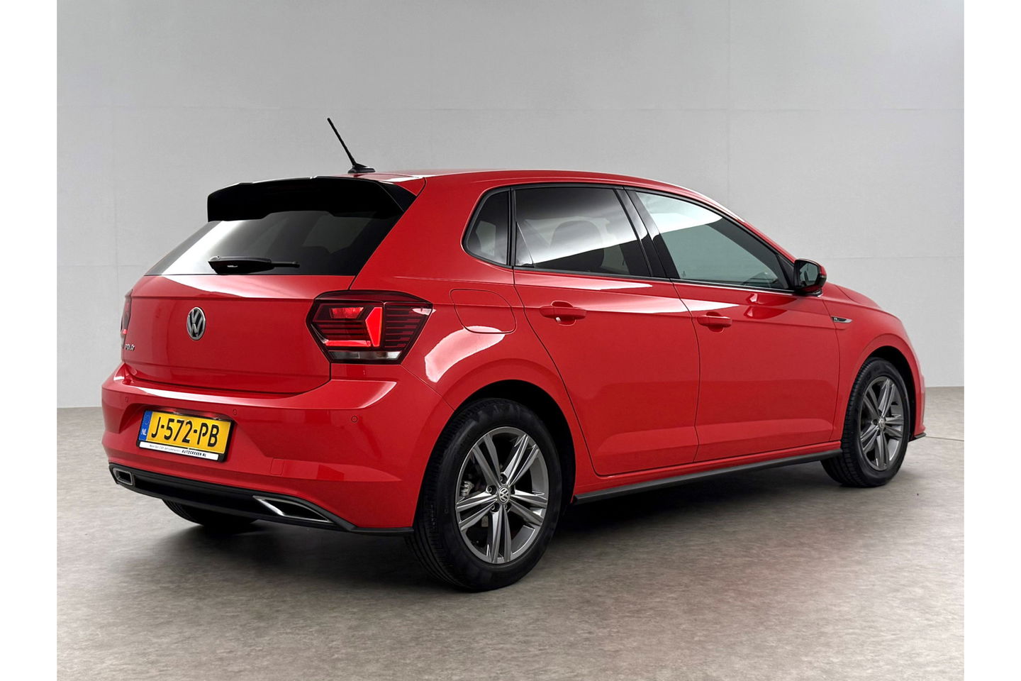Volkswagen Polo 1.0 TSI 116PK R-line Clima LED Adaptive Cruise Carplay Camera Virtual Navi PDC