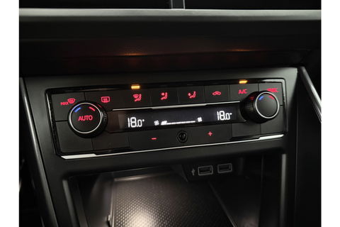 Volkswagen Polo 1.0 TSI 116PK R-line Clima LED Adaptive Cruise Carplay Camera Virtual Navi PDC