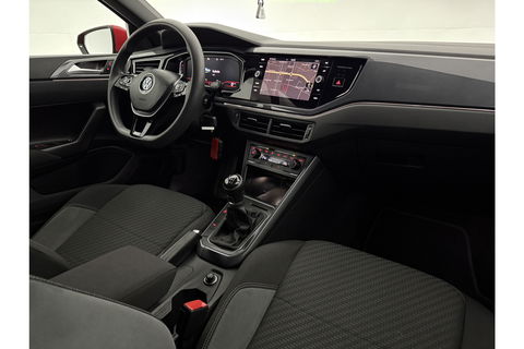 Volkswagen Polo 1.0 TSI 116PK R-line Clima LED Adaptive Cruise Carplay Camera Virtual Navi PDC