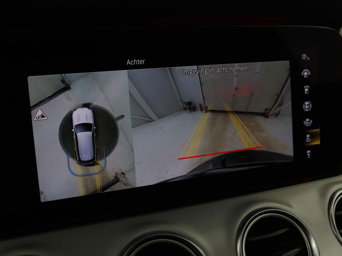 Mercedes-Benz E-Klasse 300de 4Matic AMG Night | Panoramadak | Trekhaak | Stoelverwarming | 360 camera | Adaptive cruise | Leder/Alcantara | Burmeseter | Matrix LED | Navigatie
