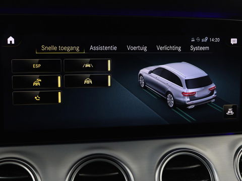 Mercedes-Benz E-Klasse 300de 4Matic AMG Night | Panoramadak | Trekhaak | Stoelverwarming | 360 camera | Adaptive cruise | Leder/Alcantara | Burmeseter | Matrix LED | Navigatie