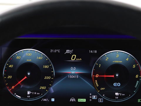 Mercedes-Benz E-Klasse 300de 4Matic AMG Night | Panoramadak | Trekhaak | Stoelverwarming | 360 camera | Adaptive cruise | Leder/Alcantara | Burmeseter | Matrix LED | Navigatie
