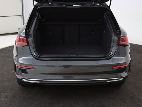 Audi A3 45 TFSIe Business Edition | Head-Up | Stoelverwarming | Adaptive cruise | Carplay | Bang & Olufsen | Matrix LED | Keyless | Park Assist | Virtual Cockpit