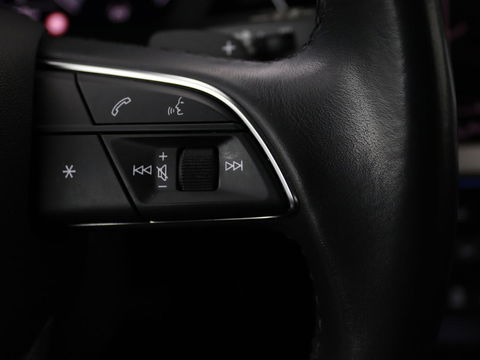 Audi A3 45 TFSIe Business Edition | Head-Up | Stoelverwarming | Adaptive cruise | Carplay | Bang & Olufsen | Matrix LED | Keyless | Park Assist | Virtual Cockpit