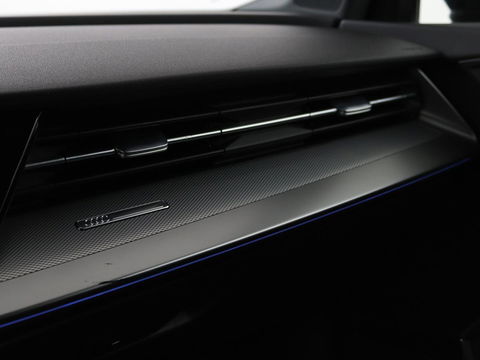 Audi A3 45 TFSIe Business Edition | Head-Up | Stoelverwarming | Adaptive cruise | Carplay | Bang & Olufsen | Matrix LED | Keyless | Park Assist | Virtual Cockpit