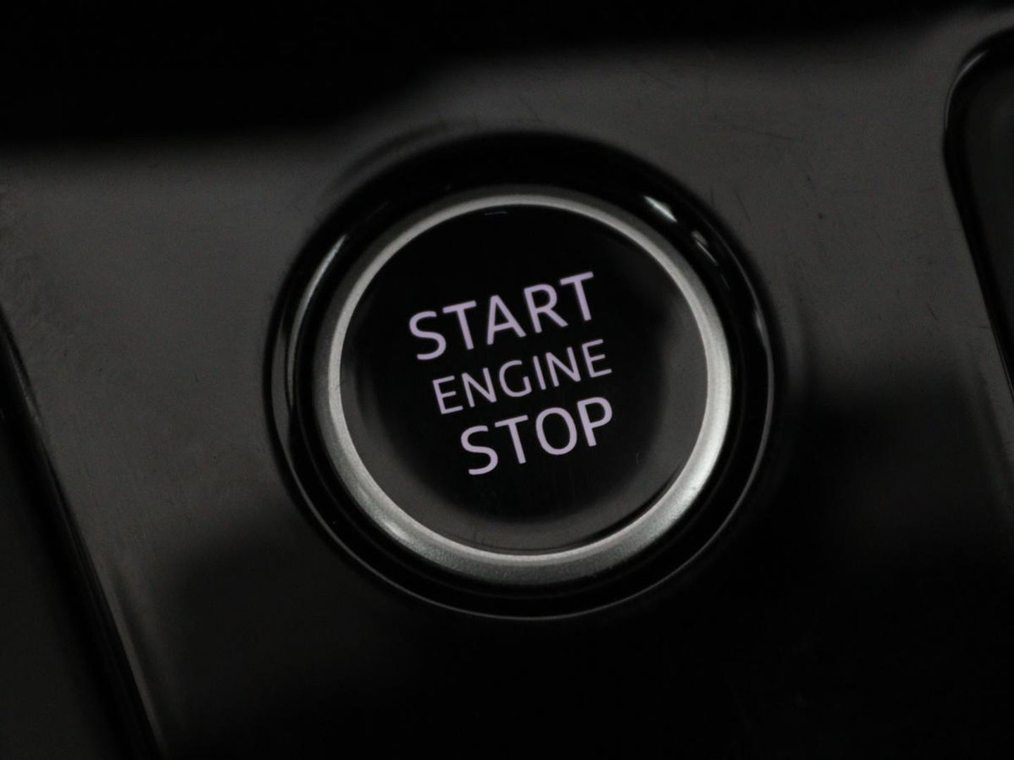 Audi A3 45 TFSIe Business Edition | Head-Up | Stoelverwarming | Adaptive cruise | Carplay | Bang & Olufsen | Matrix LED | Keyless | Park Assist | Virtual Cockpit