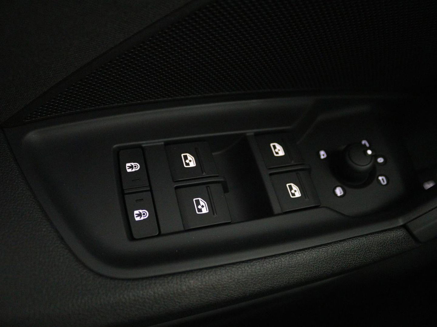Audi A3 45 TFSIe Business Edition | Head-Up | Stoelverwarming | Adaptive cruise | Carplay | Bang & Olufsen | Matrix LED | Keyless | Park Assist | Virtual Cockpit