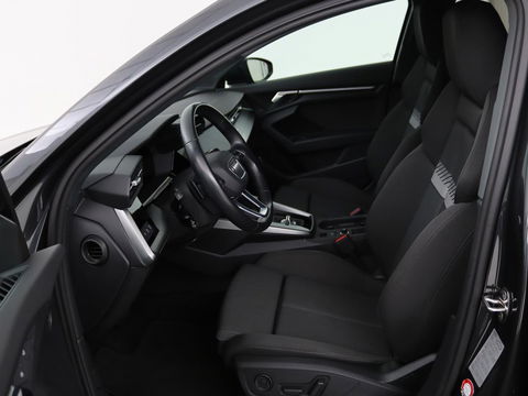 Audi A3 45 TFSIe Business Edition | Head-Up | Stoelverwarming | Adaptive cruise | Carplay | Bang & Olufsen | Matrix LED | Keyless | Park Assist | Virtual Cockpit