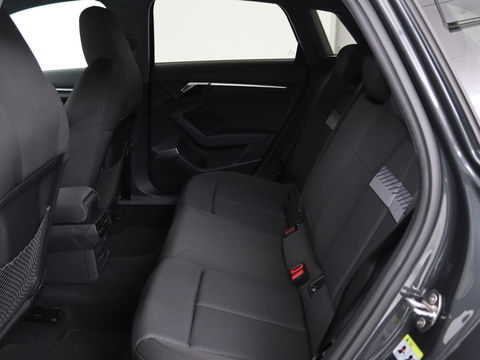 Audi A3 45 TFSIe Business Edition | Head-Up | Stoelverwarming | Adaptive cruise | Carplay | Bang & Olufsen | Matrix LED | Keyless | Park Assist | Virtual Cockpit