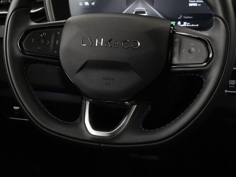 Lynk & Co 01 1.5 Plug In | Panoramadak | Infinity by Harman | 360 camera | Adaptive cruise | Stoelverwarming | Carplay | Memory | Full LED
