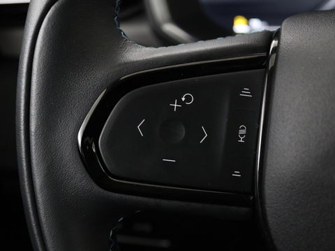 Lynk & Co 01 1.5 Plug In | Panoramadak | Infinity by Harman | 360 camera | Adaptive cruise | Stoelverwarming | Carplay | Memory | Full LED