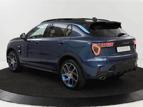 Lynk & Co 01 1.5 Plug In | Panoramadak | Infinity by Harman | 360 camera | Adaptive cruise | Stoelverwarming | Carplay | Memory | Full LED