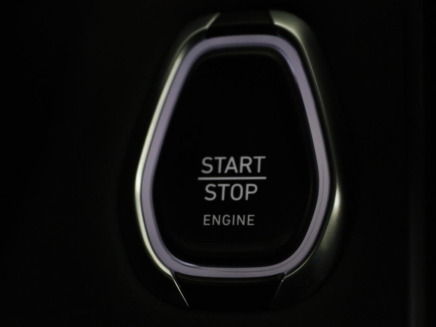 Lynk & Co 01 1.5 Plug In | Panoramadak | Infinity by Harman | 360 camera | Adaptive cruise | Stoelverwarming | Carplay | Memory | Full LED