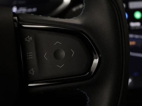 Lynk & Co 01 1.5 Plug In | Panoramadak | Infinity by Harman | 360 camera | Adaptive cruise | Stoelverwarming | Carplay | Memory | Full LED