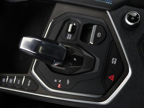 Lynk & Co 01 1.5 Plug In | Panoramadak | Infinity by Harman | 360 camera | Adaptive cruise | Stoelverwarming | Carplay | Memory | Full LED